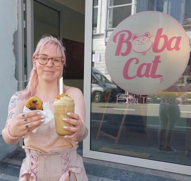 half_width__boba-cat-start-me-up-1